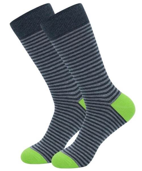 Calcetines rayados negro con verde Flow
