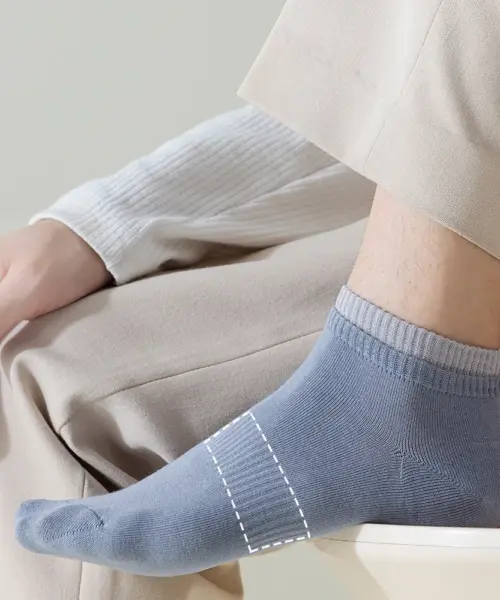 Calcetines cortos celestes con gris