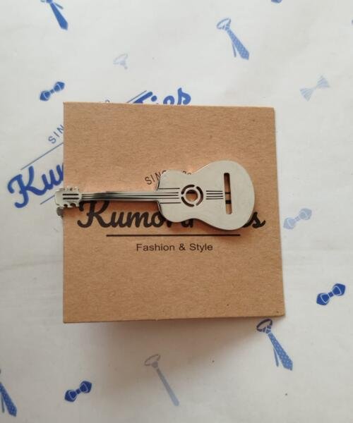 Tie clip guitarra plateada