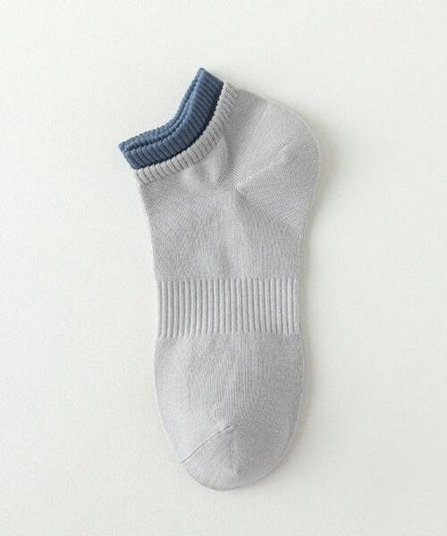 Calcetines cortos gris con azul