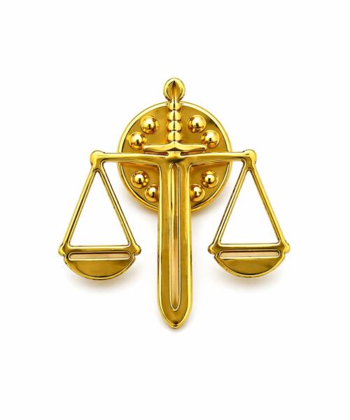 Balanza de justicia dorada