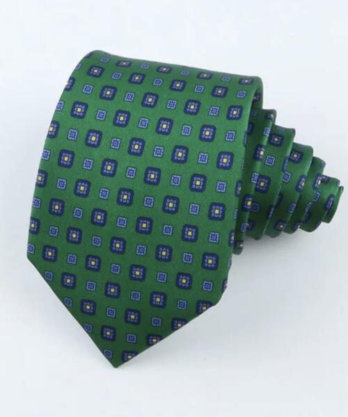 corbata verde detalles azules