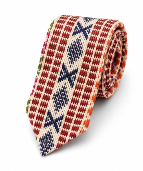 corbata típica multicolores tierra